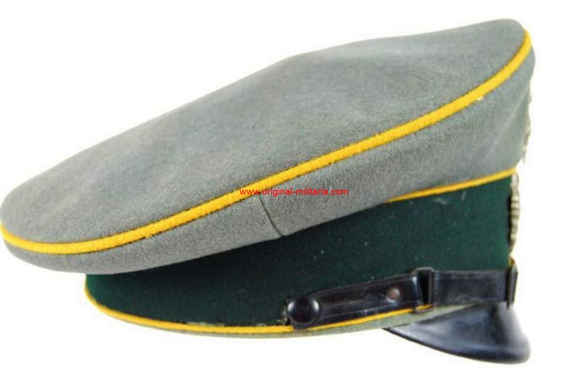 WH/ Gorra de Plato de Suboficial del "17 Regimiento de Caballería de Braunschweig"